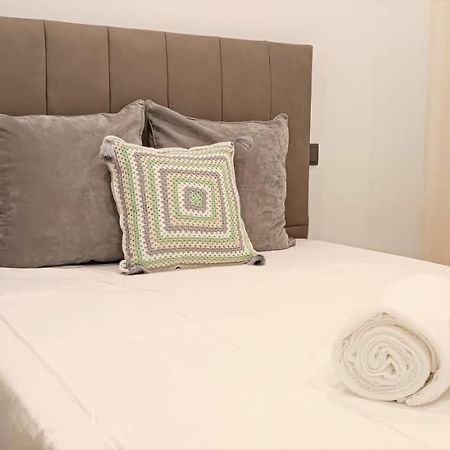 Faro Comfy Ensuite Guest House Esterno foto
